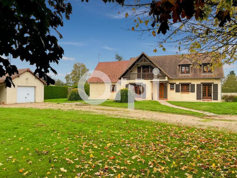 Maison - 216 m² - 6 pièces