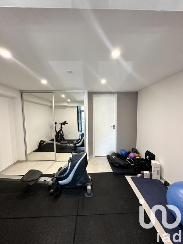 Maison - 236 m² - 8 pièces