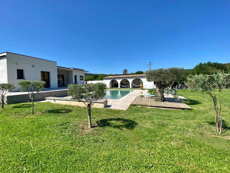 Maison - 175 m² - 7 pièces