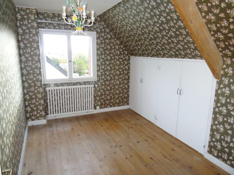 Maison - 105 m² - 7 pièces