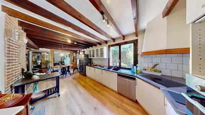 Maison - 197 m² - 7 pièces