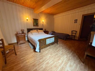 Maison - 90 m² - 3 pièces