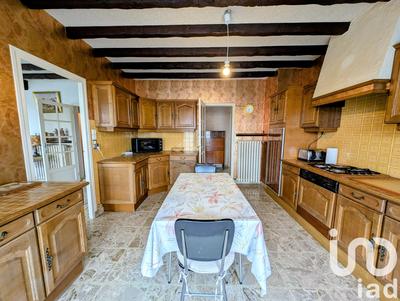 Maison - 143 m² - 7 pièces