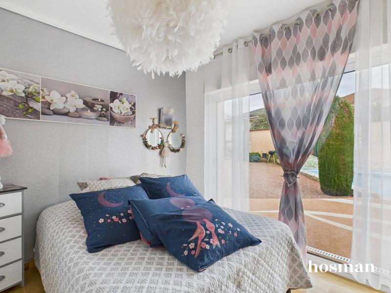 Maison - 130 m² - 5 pièces