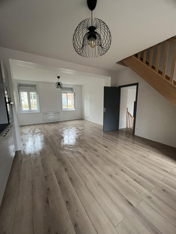 Maison - 90 m² - 4 pièces