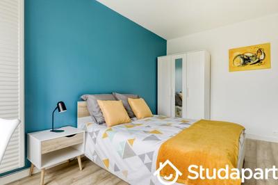 Chambre - 13 m² - 1 pièce