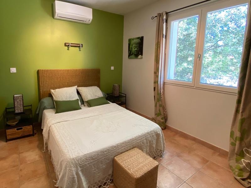 Maison - 275 m² - 10 pièces