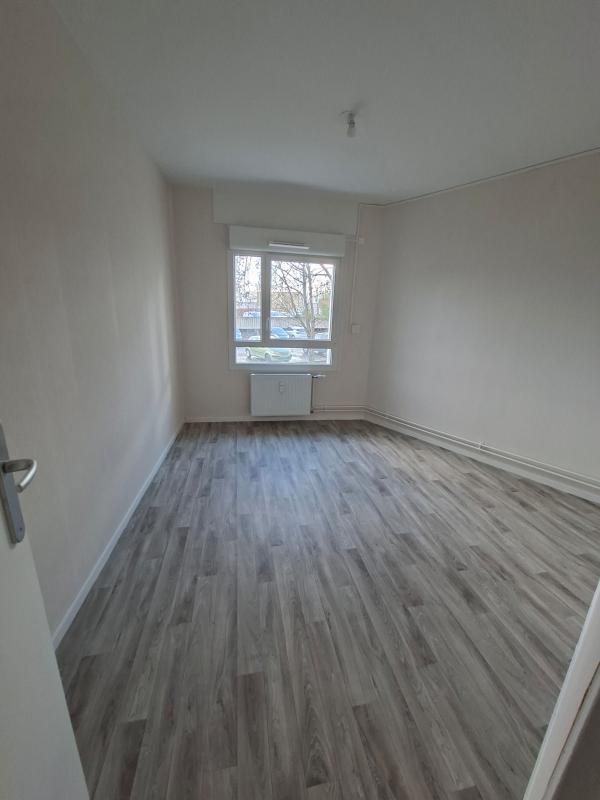 Appartement - 98 m² - 5 pièces