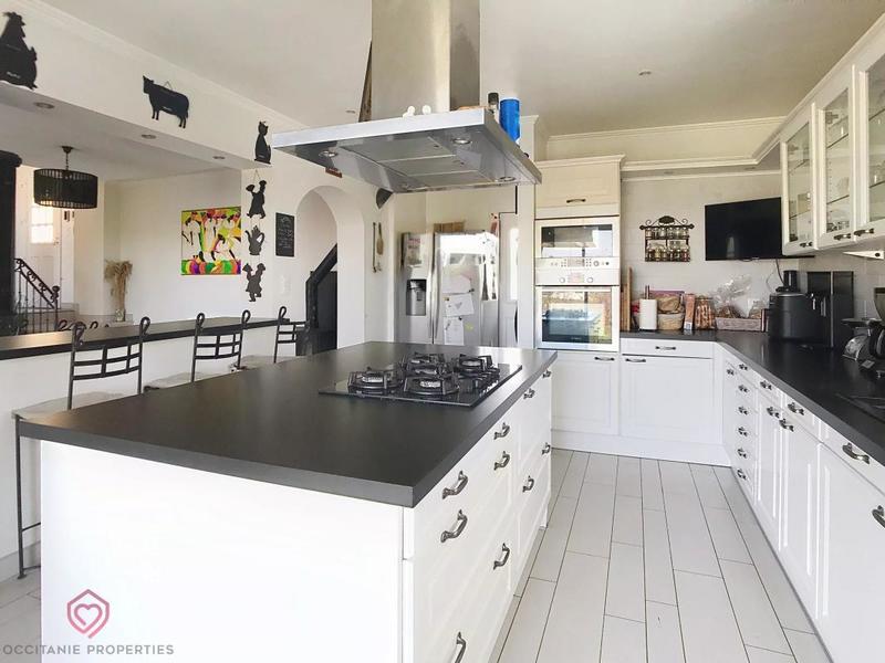 Villa - 205 m² - 7 pièces