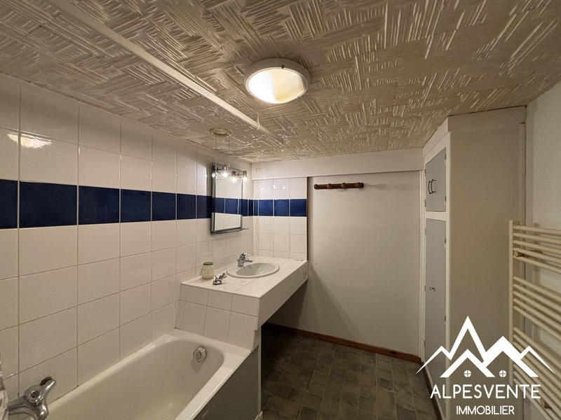 Maison - 106 m² - 11 pièces