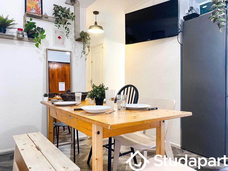 Appartement - 64 m² - 1 pièce