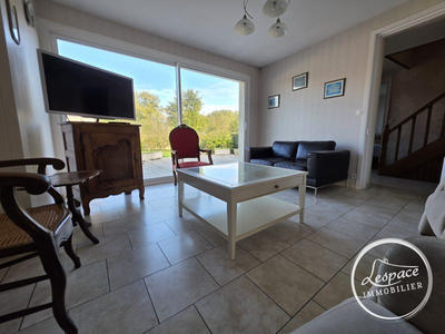 Maison - 186 m² - 5 pièces