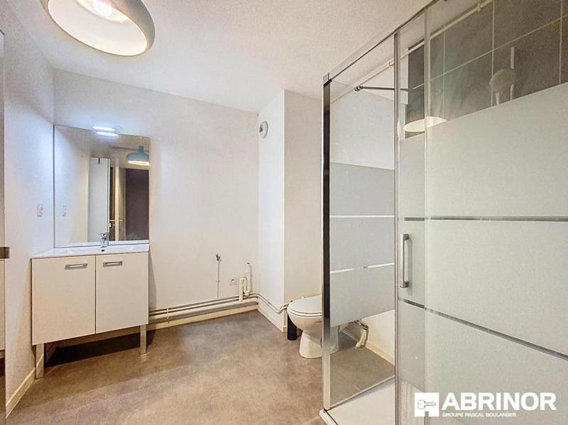 Studio - 33 m² - 1 pièce