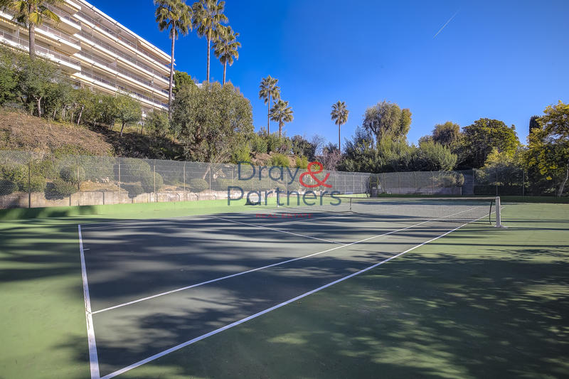 Appartement - 150 m² - 5 pièces