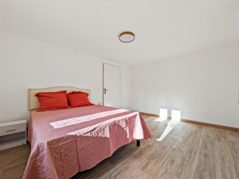 Maison - 208 m² - 8 pièces