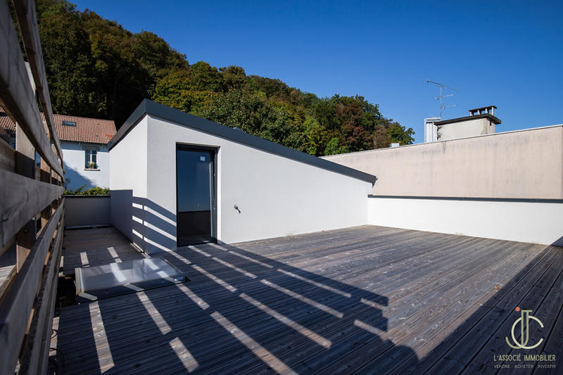 Appartement - 105 m² - 4 pièces