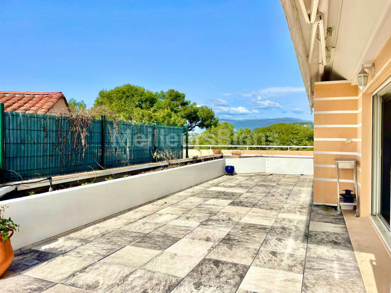 Appartement - 120 m² - 4 pièces