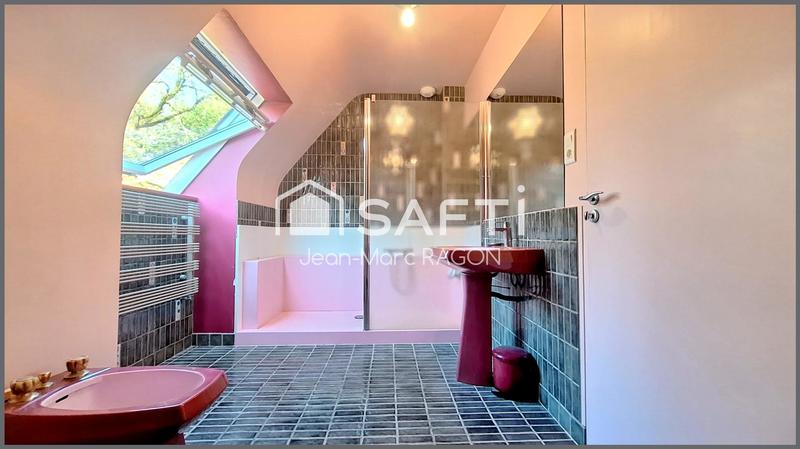 Maison - 158 m² - 7 pièces