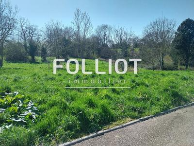 Terrain constructible - 2 340 m²