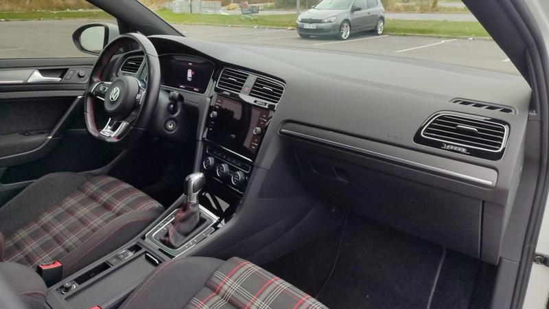 Volkswagen Golf 2 Tfsi 245 Dsg7 Gti Performance