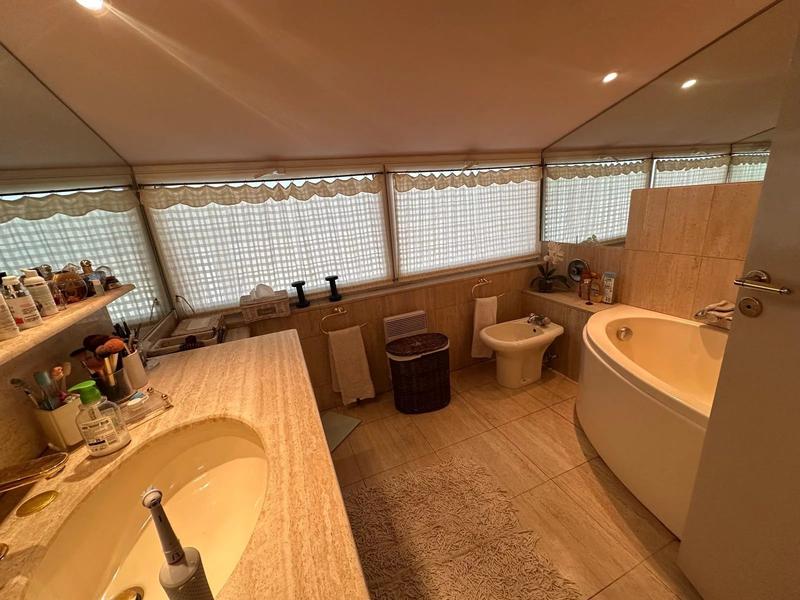 Duplex - 98 m² - 4 pièces