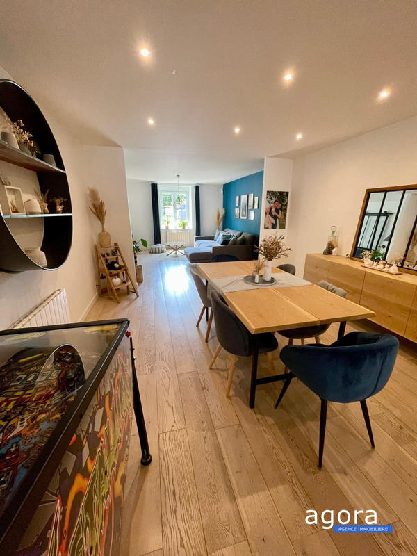 Maison - 180 m² - 6 pièces