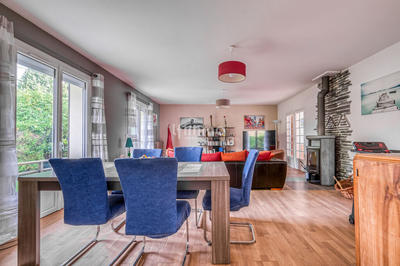 Maison - 155 m² - 9 pièces