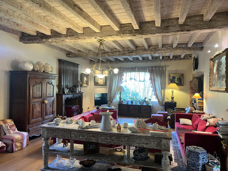 Maison - 420 m² - 14 pièces