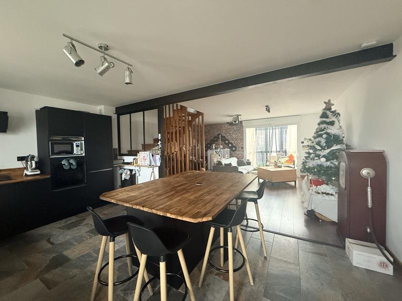 Maison traditionnelle - 83 m² - 4 pièces