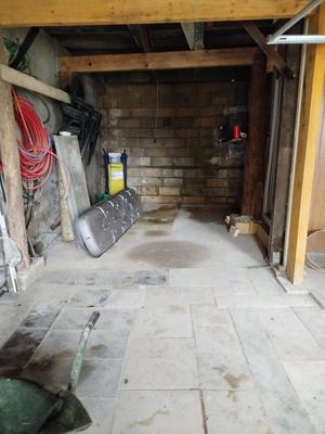 Cave / Box - 130 m²