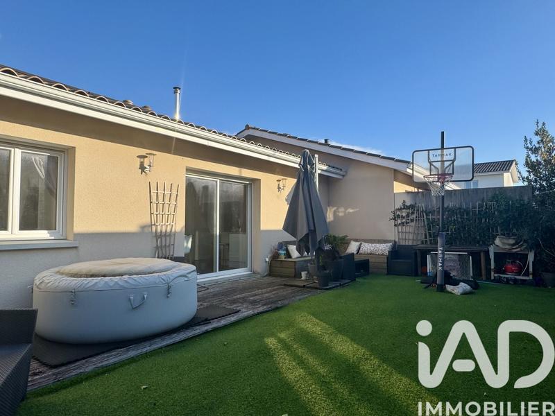 Maison - 95 m² - 4 pièces