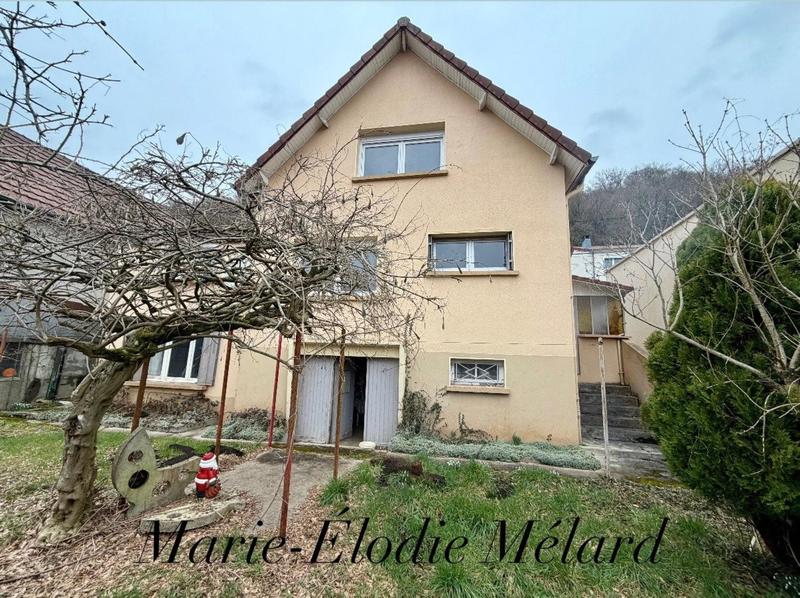 Maison - 90 m² - 5 pièces