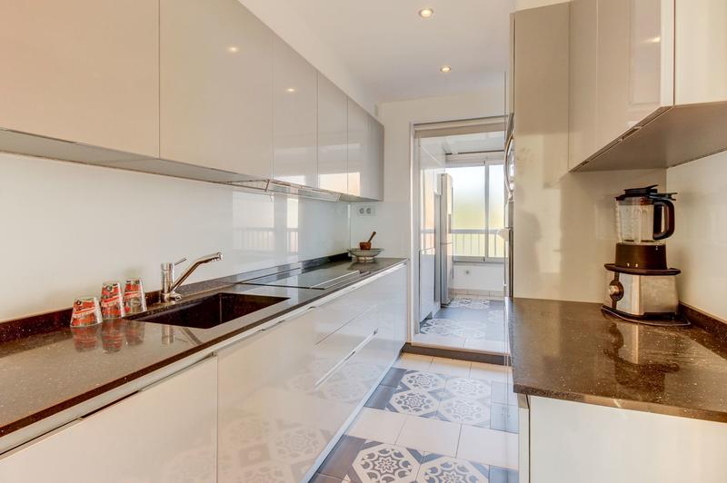 Appartement - 98 m² - 3 pièces