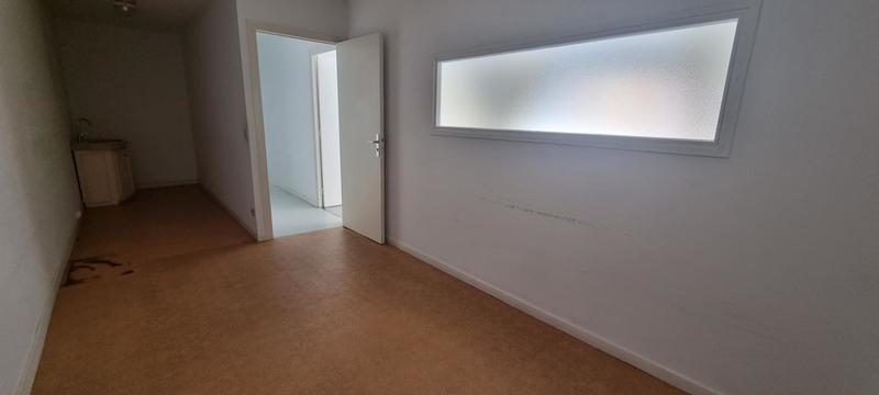 Local commercial - 221 m² - 3 pièces