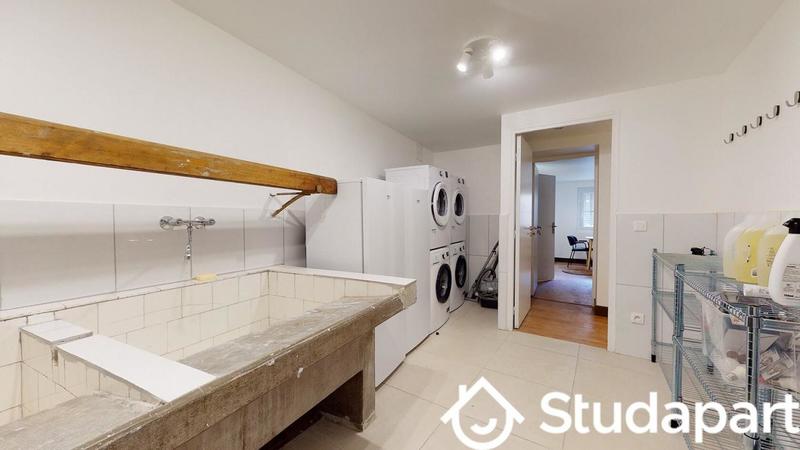 Chambre - 9 m² - 1 pièce