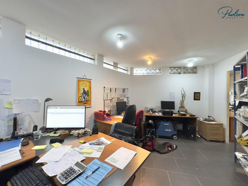 Fonds de commerce - 97 m²