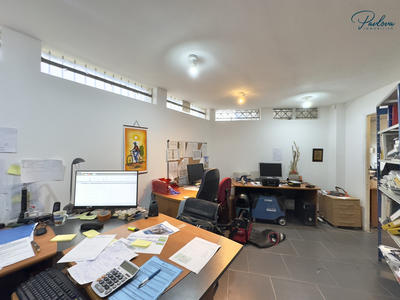 Fonds de commerce - 97 m²