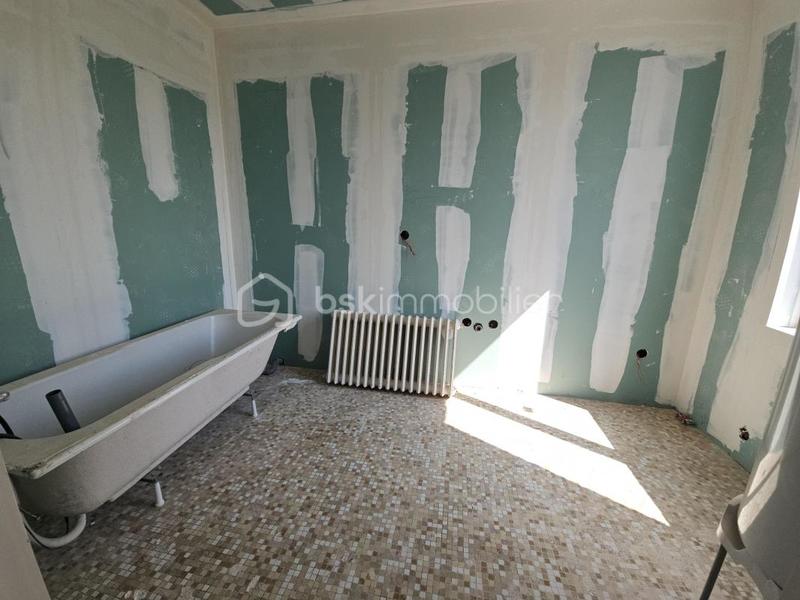 Maison - 163 m² - 7 pièces