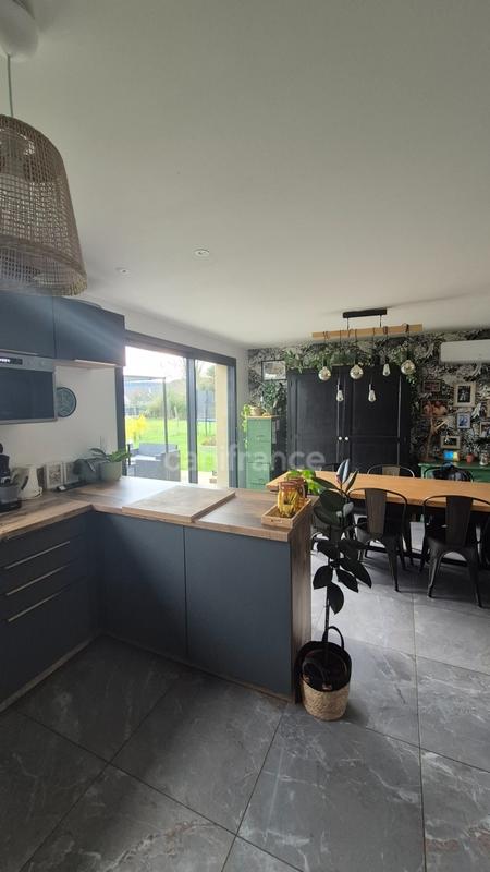 Maison - 108 m² - 5 pièces