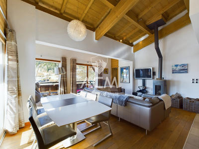 Appartement - 84 m² - 4 pièces