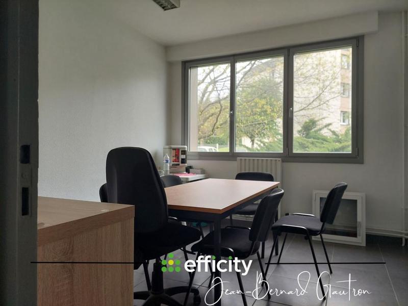 Bureau - 446 m² - 14 pièces