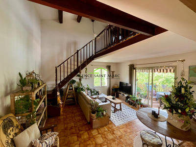 Appartement - 75 m² - 3 pièces