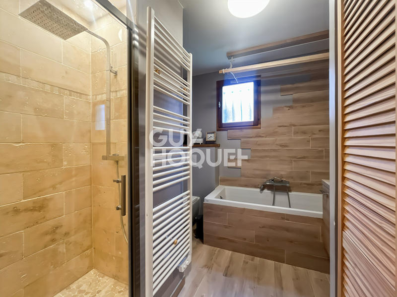 Maison - 102 m² - 5 pièces