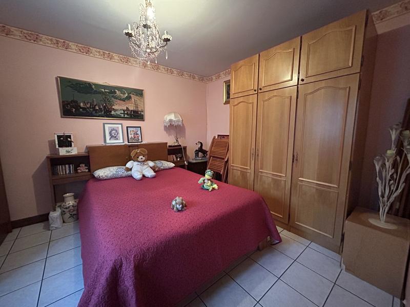 Maison - 213 m² - 7 pièces