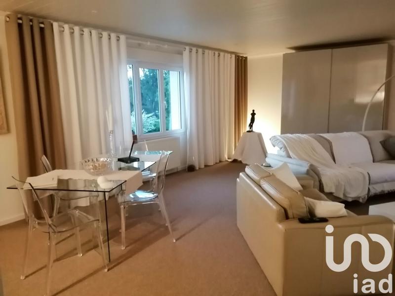 Maison - 208 m² - 4 pièces