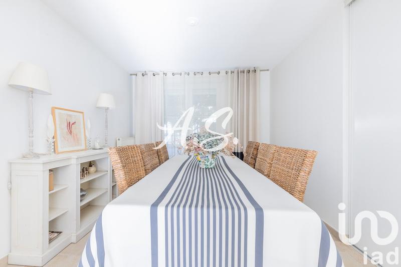 Maison - 212 m² - 8 pièces