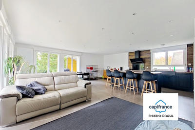 Maison - 180 m² - 6 pièces