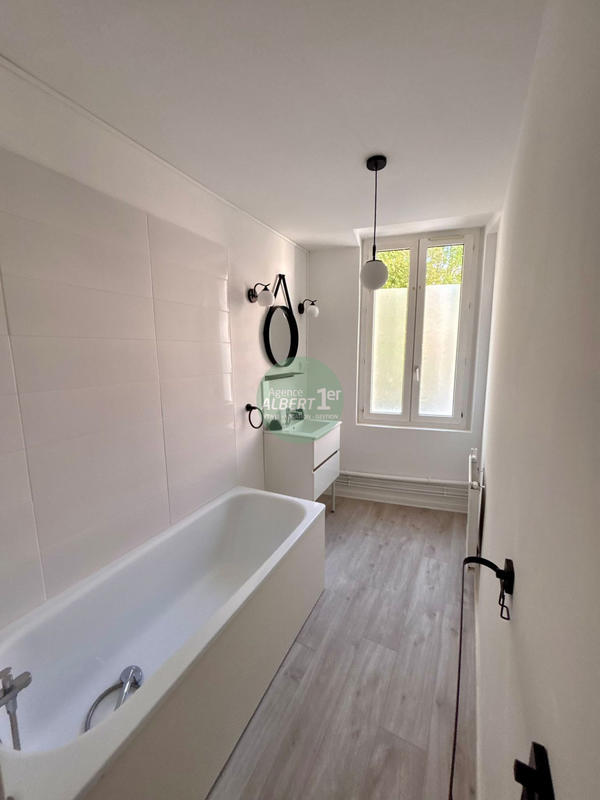 Appartement - 64 m² - 3 pièces