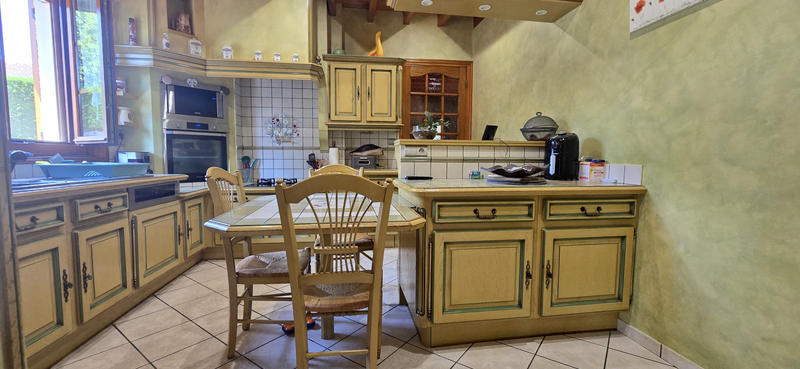 Maison - 156 m² - 9 pièces