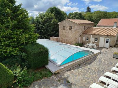 Maison - 250 m² - 12 pièces